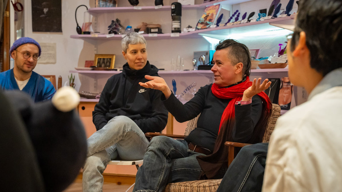 25.11.26 // Polyamorie Diskussionsgruppe