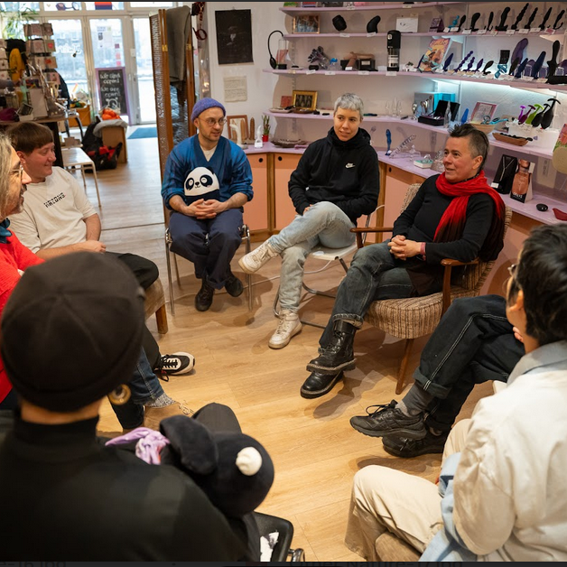 21.10.26 // Poly Discussion Group (EN)