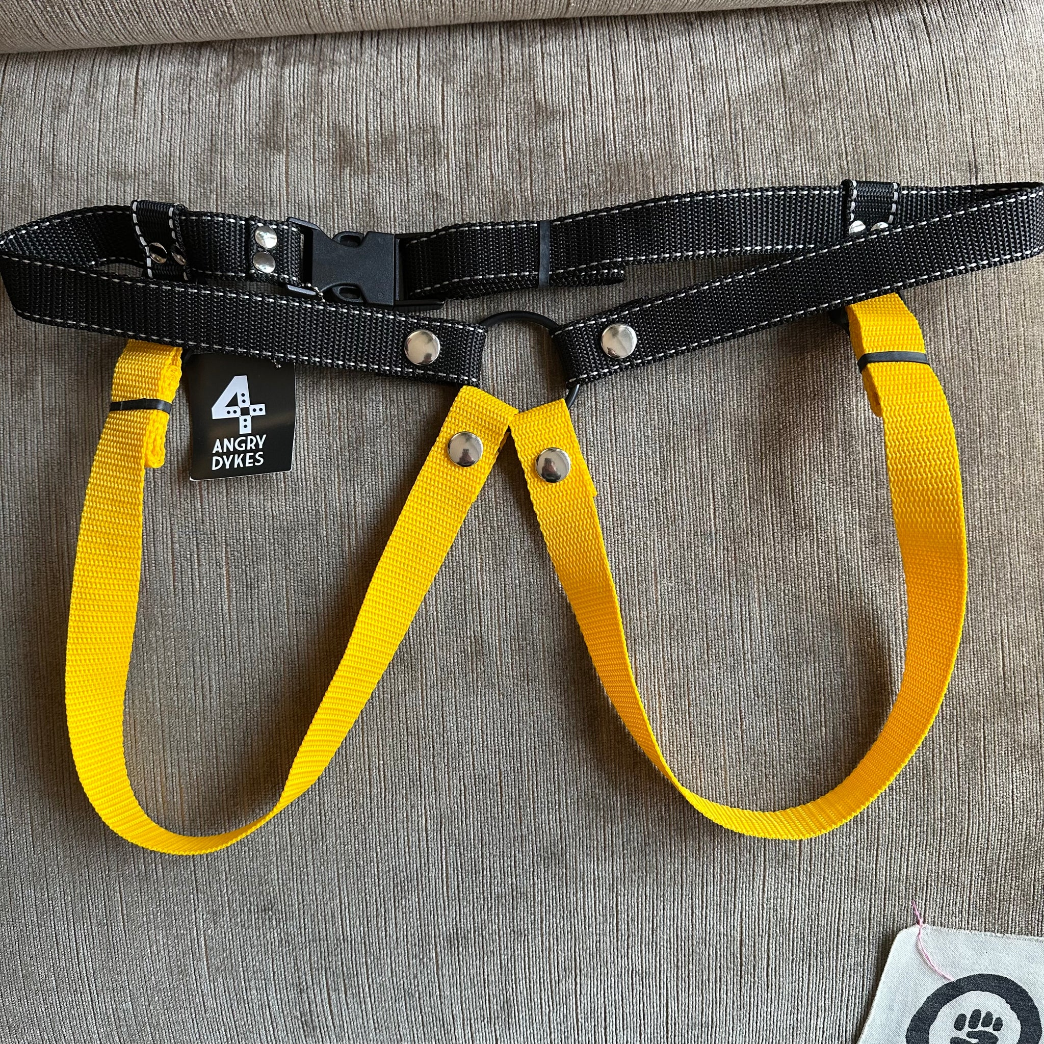 Simple Strap-On Harness von 4 Angry Dykes Other Nature GmbH Simple Strap-On Harness von 4 Angry Dykes Other Nature GmbH