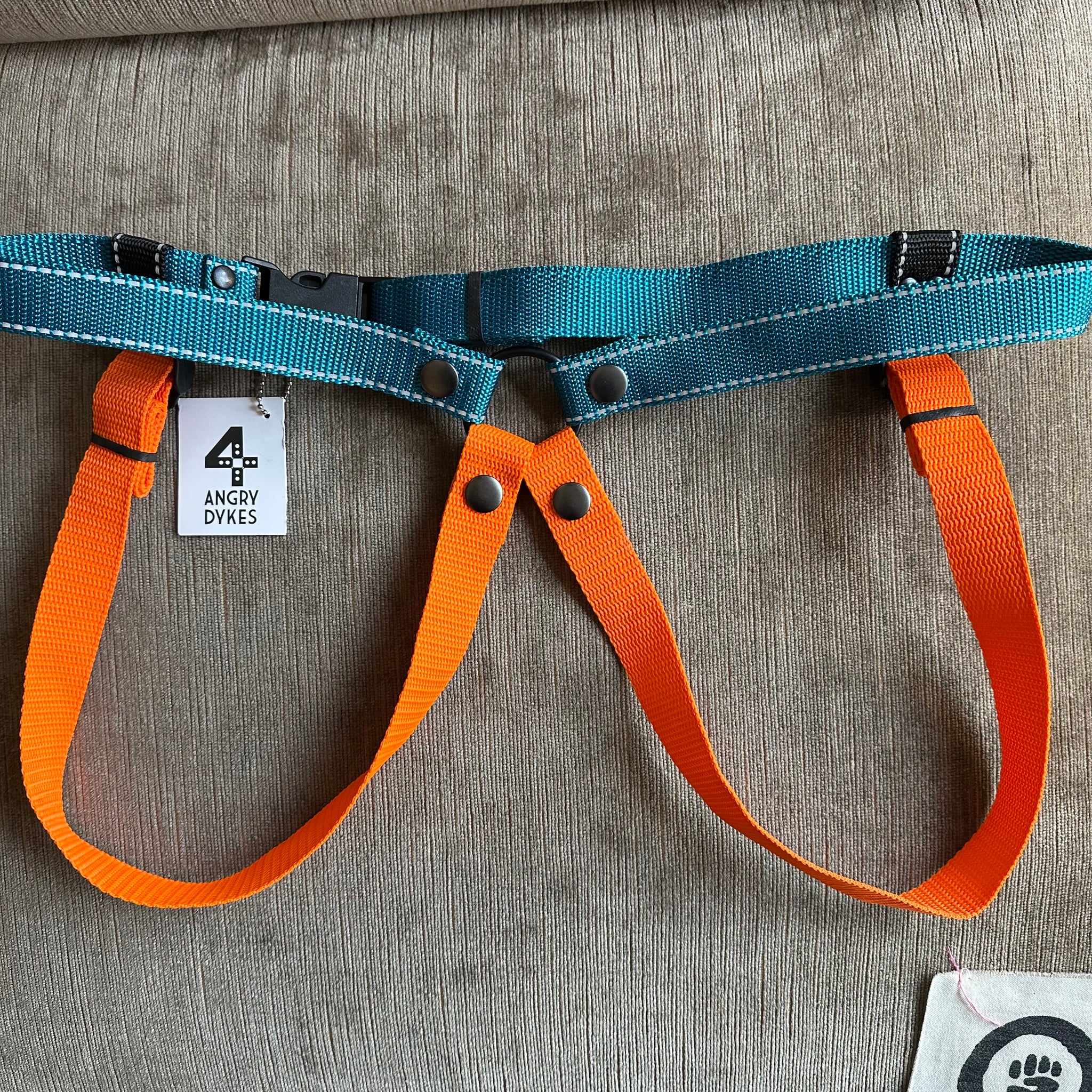 Simple Strap-On Harness von 4 Angry Dykes  Other Nature GmbH